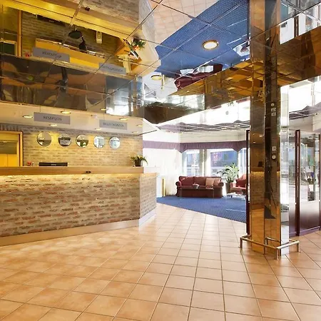 Scandic Hotell 3*